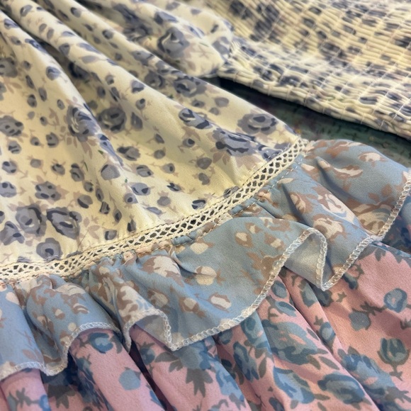 Flower Bud Body-con - Picture 7 of 11